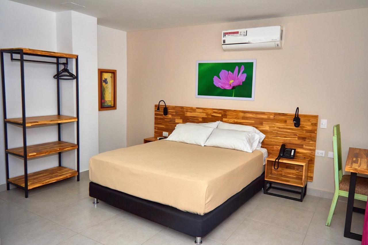 Hotel Torre Del Prado Баранкила Екстериор снимка