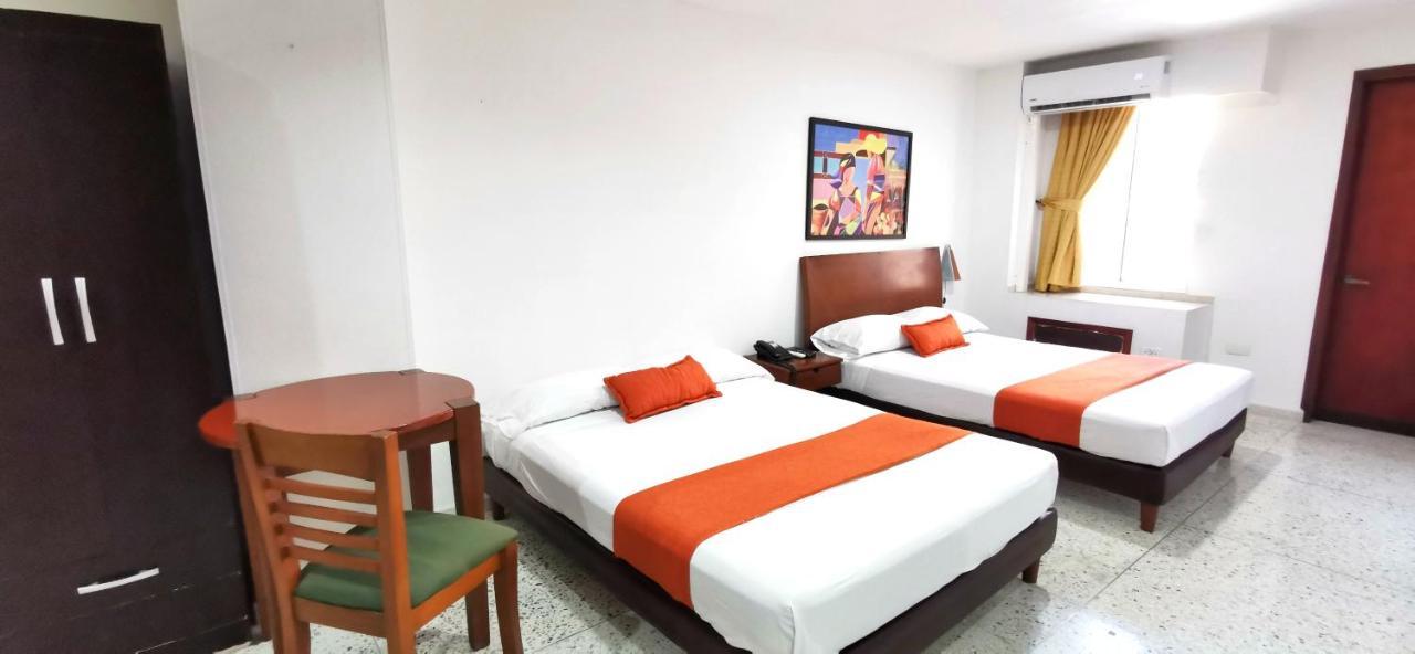 Hotel Torre Del Prado Баранкила Екстериор снимка